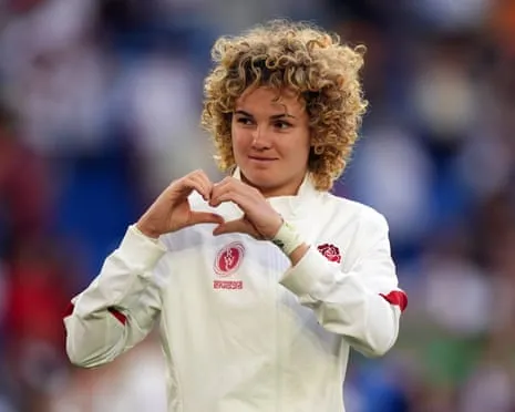 England's Kildunne and Hannah Botterman Fit to Face France in Semi-final